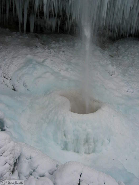 Pericnik Wasserfall - Untere Wasserfall